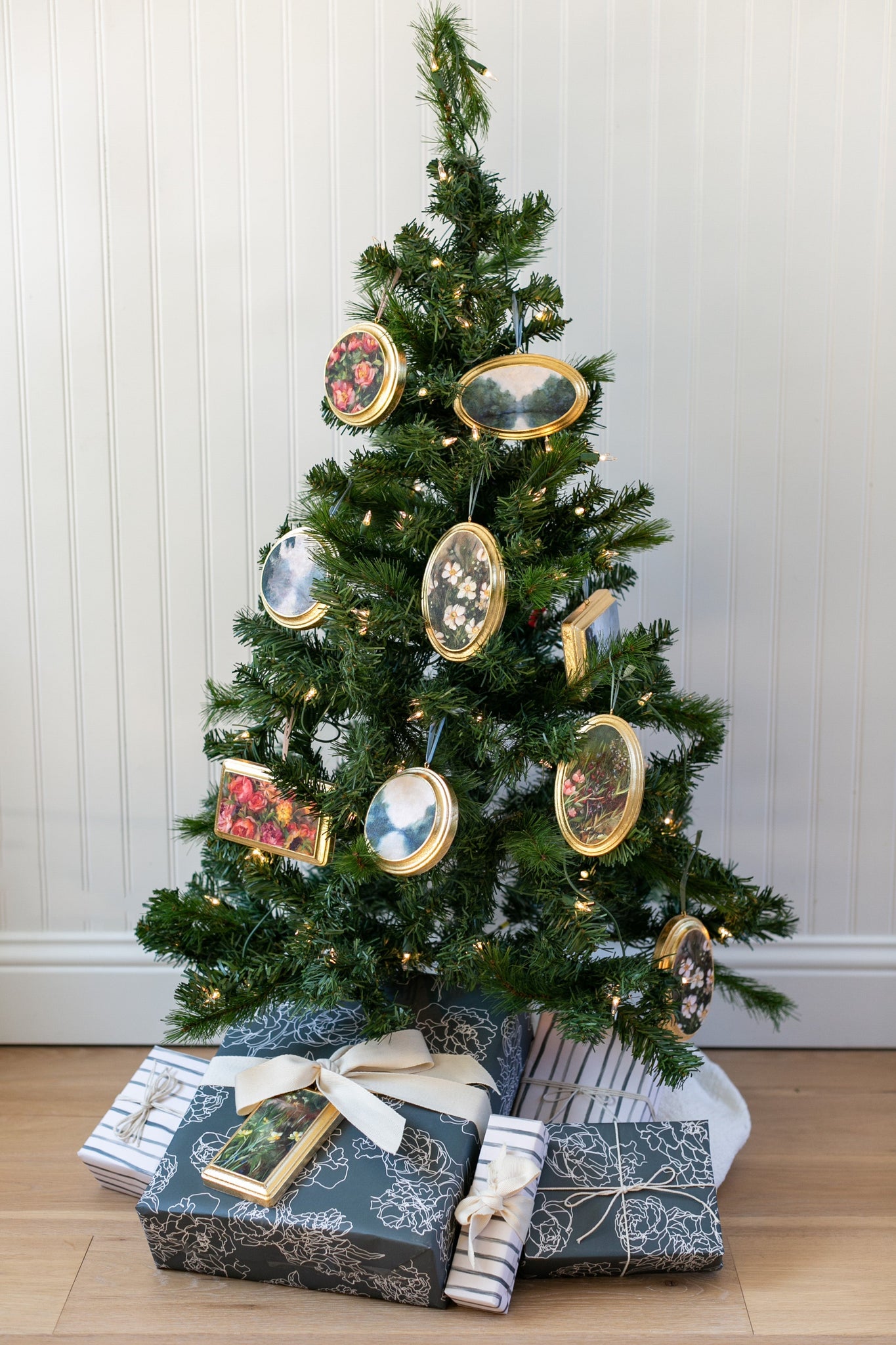 Oval Ornament - Peter Pan Lake